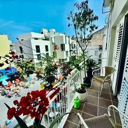 Times Square - Private&central Appartement